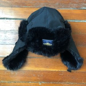 Penfield Providence Trapper Hat in black
